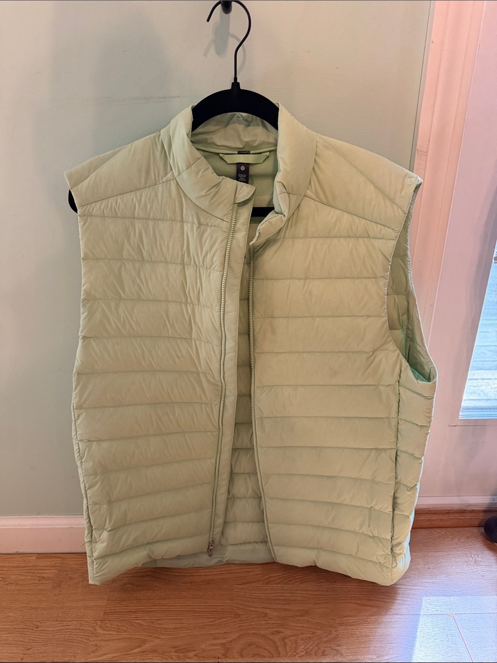 lululemon athletica Men's Light Green Quilted Puffer Vest